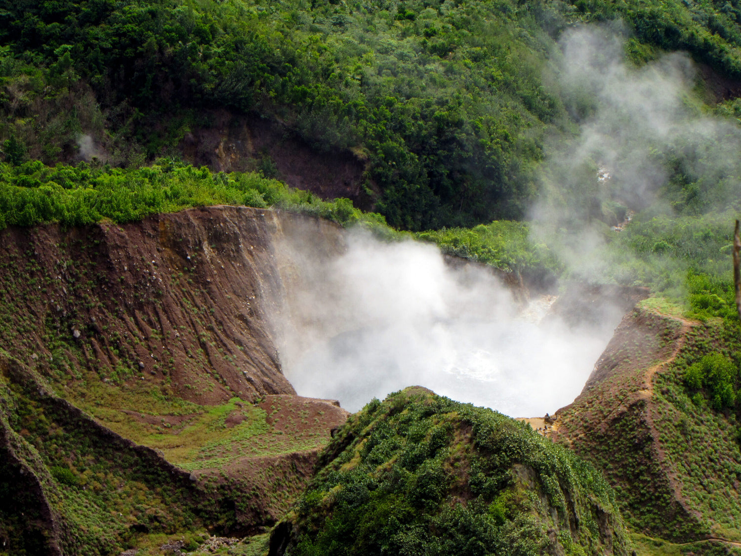 Photo du Boiling Lake à la Dominique
