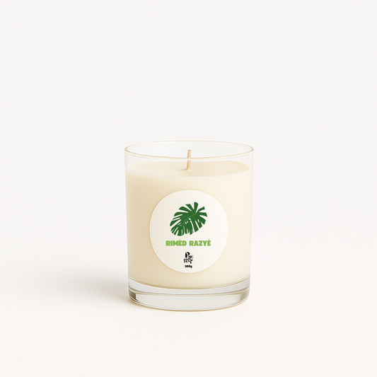 packshot bougie Inspirée des remèdes traditionnels antillais. Notes citronnelle, fleur d'oranger, aloe vera, accord vert